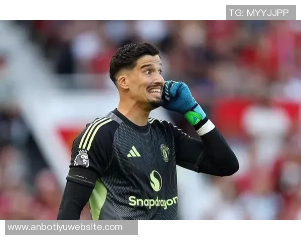 内维尔质疑曼联表现为何缺乏紧迫感与强度踢得如此缓慢