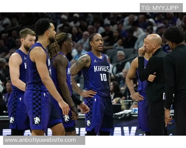 比尔谈快船首轮出局感受以掘金成功激励球队重整旗鼓